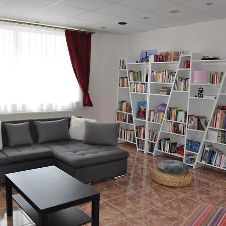 Sarkcsillag Vendeghaz Ferienhaus *