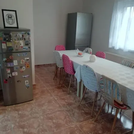 Sarkcsillag Vendeghaz Ferienhaus *